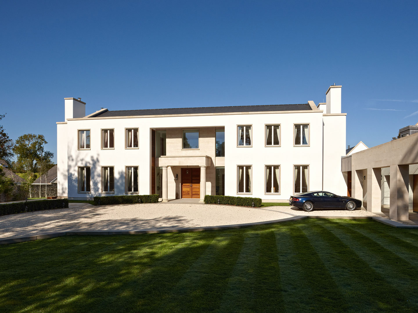 laleston_house-front-photo-34