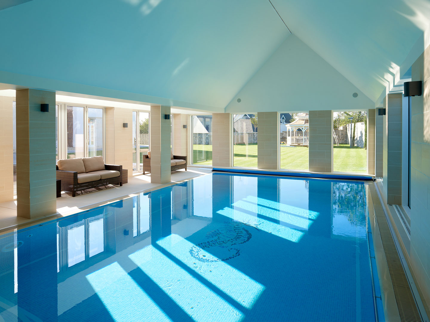 laleston_house-swimming_pool-photo-44